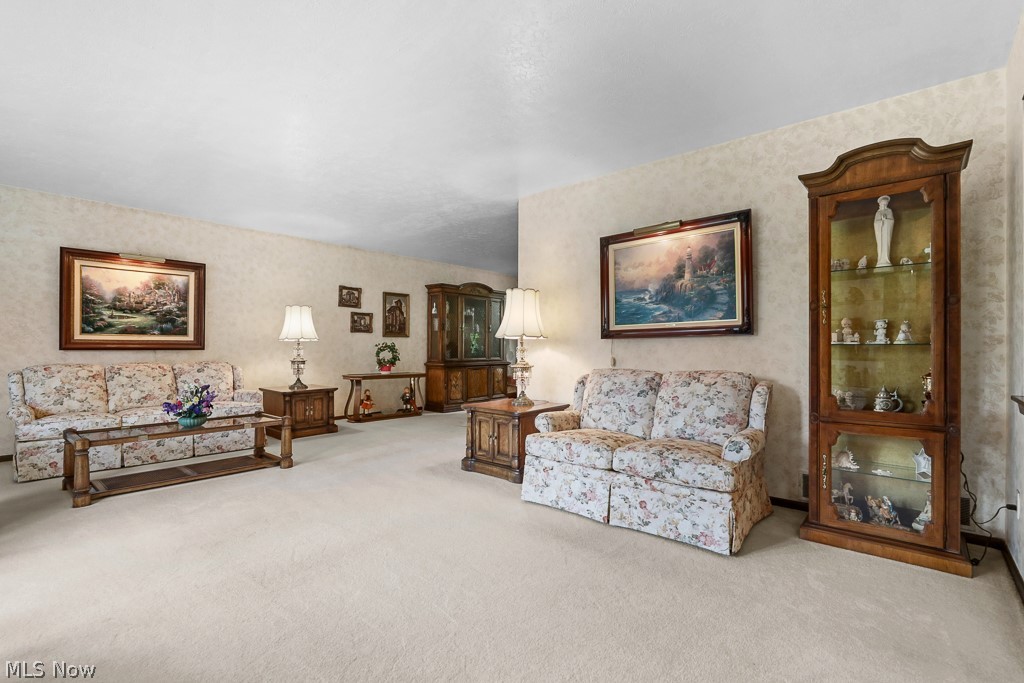 7075 Big Creek Parkway Middleburg Heights OH 44130