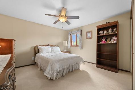 7075 Big Creek Parkway Middleburg Heights OH 44130