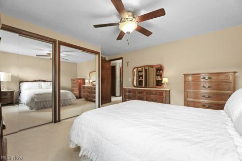 7075 Big Creek Parkway Middleburg Heights OH 44130