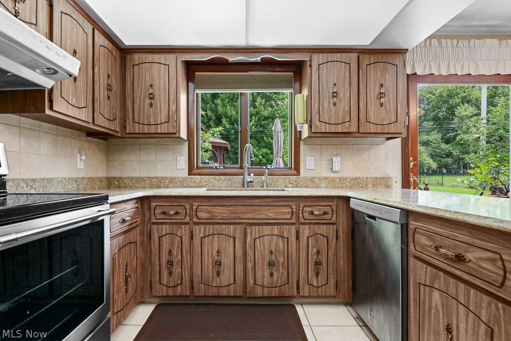 7075 Big Creek Parkway Middleburg Heights OH 44130