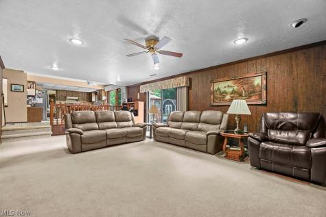 7075 Big Creek Parkway Middleburg Heights OH 44130