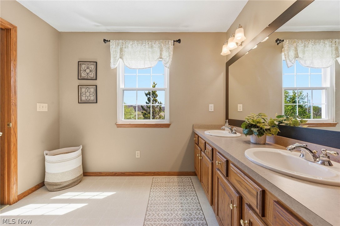 10030 Kile Road Chardon OH 44024