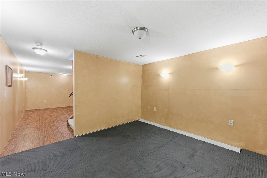 10030 Kile Road Chardon OH 44024