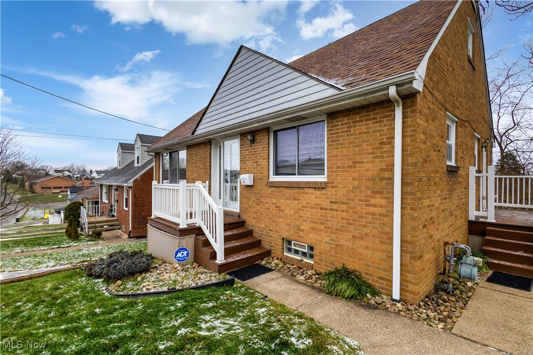 218 Pico Street Steubenville OH 43952