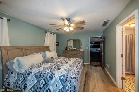 33709 Brokaw Road Columbia Station OH 44028