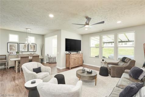 527 Arbor Lane Copley OH 44321