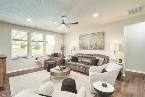 527 Arbor Lane Copley OH 44321