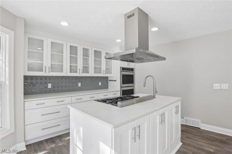 27473 Dellwood Drive Westlake OH 44145