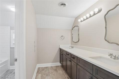 27473 Dellwood Drive Westlake OH 44145