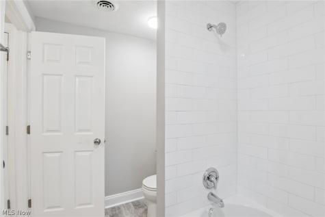 27473 Dellwood Drive Westlake OH 44145