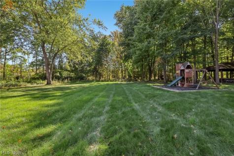 27473 Dellwood Drive Westlake OH 44145