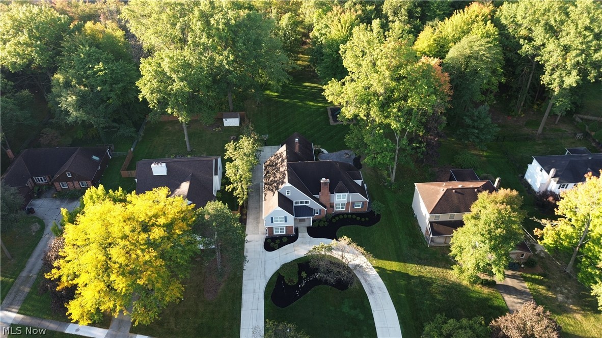 27473 Dellwood Drive Westlake OH 44145