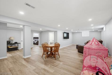 5460 Arlington Lane Parma OH 44134