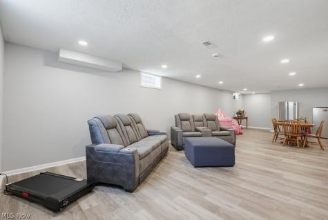 5460 Arlington Lane Parma OH 44134