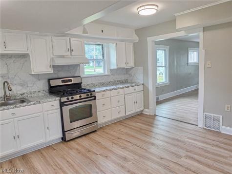 875 Cameron Avenue Youngstown OH 44502
