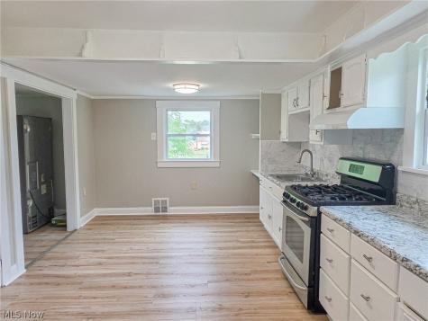 875 Cameron Avenue Youngstown OH 44502
