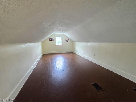 875 Cameron Avenue Youngstown OH 44502