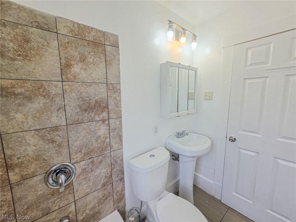 875 Cameron Avenue Youngstown OH 44502