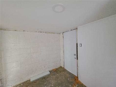 875 Cameron Avenue Youngstown OH 44502