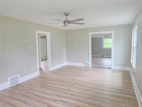 875 Cameron Avenue Youngstown OH 44502