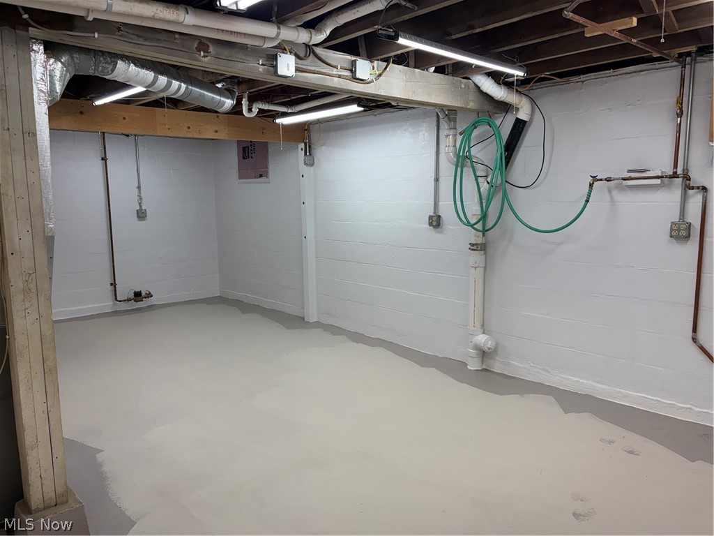 1414 Denman Avenue Coshocton OH 43812