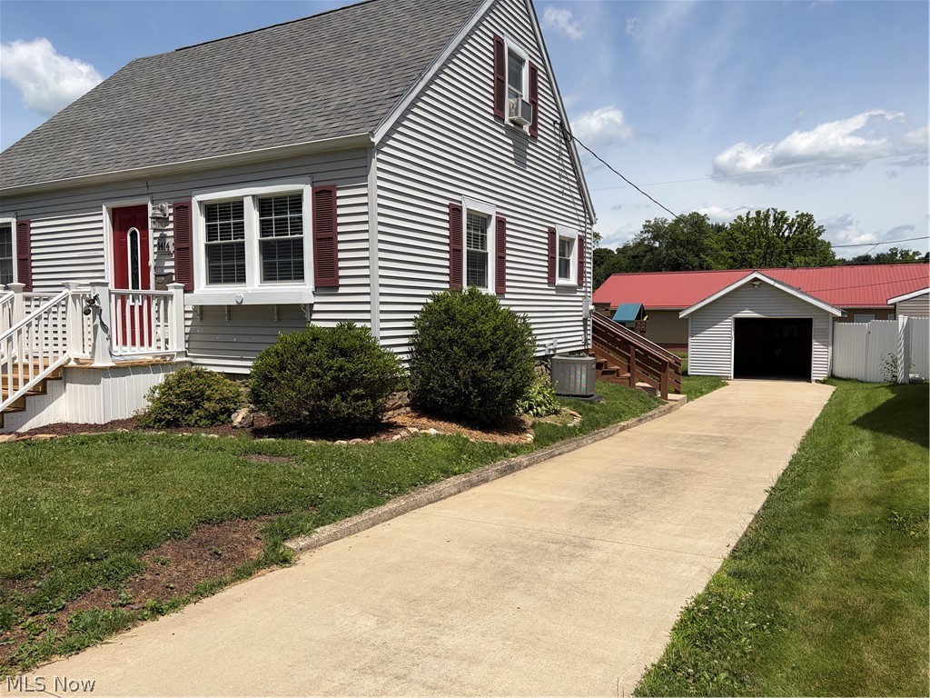 1414 Denman Avenue Coshocton OH 43812