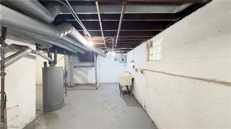 10404 Grandview Avenue Cleveland OH 44104