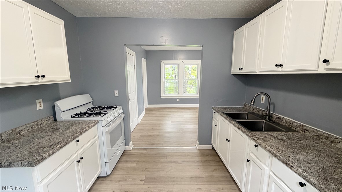 10404 Grandview Avenue Cleveland OH 44104