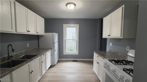 10404 Grandview Avenue Cleveland OH 44104