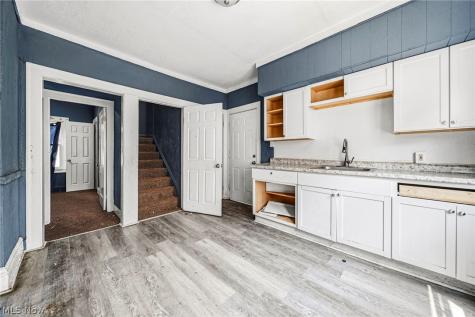 13405 Bartlett Avenue Cleveland OH 44120