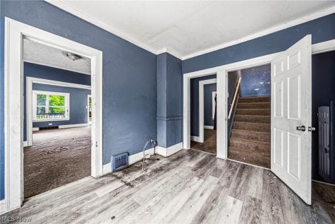 13405 Bartlett Avenue Cleveland OH 44120