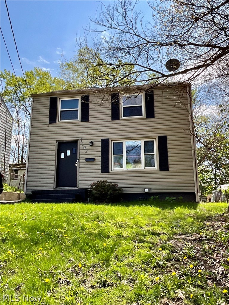 1102 Tonawanda Avenue Akron OH 44305