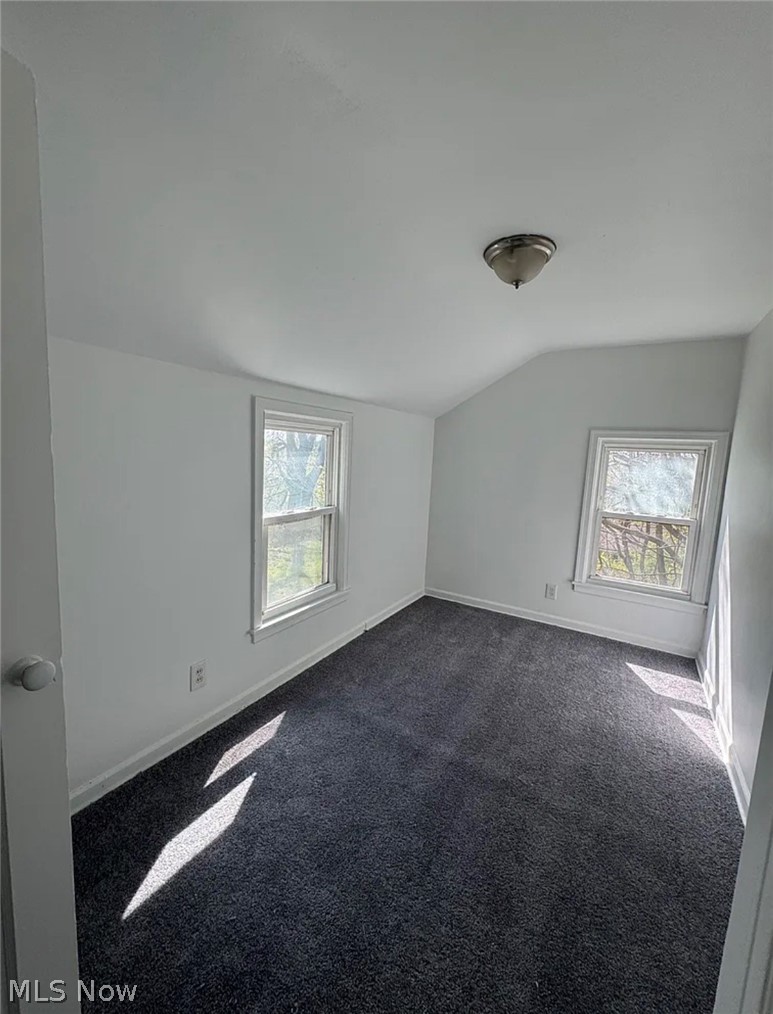1102 Tonawanda Avenue Akron OH 44305