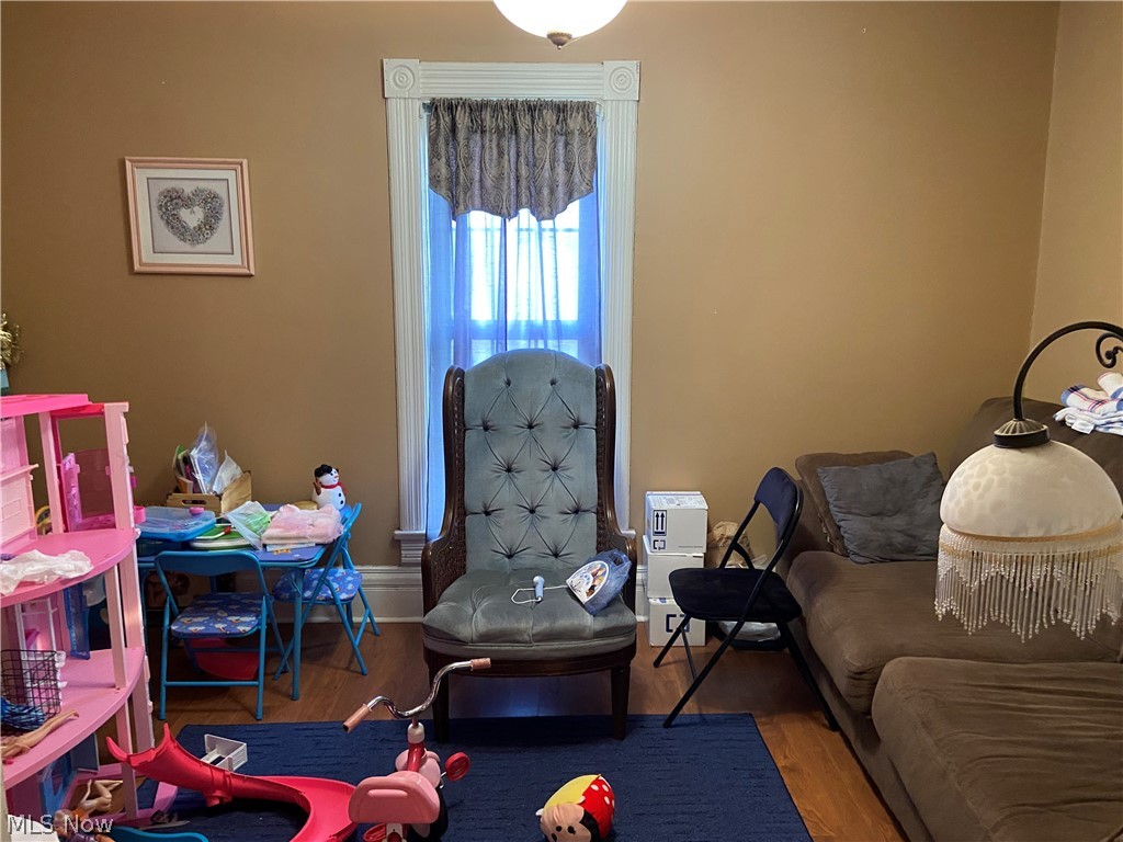 353 S River Street Newcomerstown OH 43832
