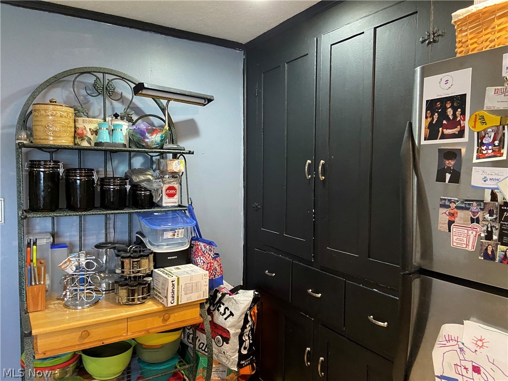 353 S River Street Newcomerstown OH 43832