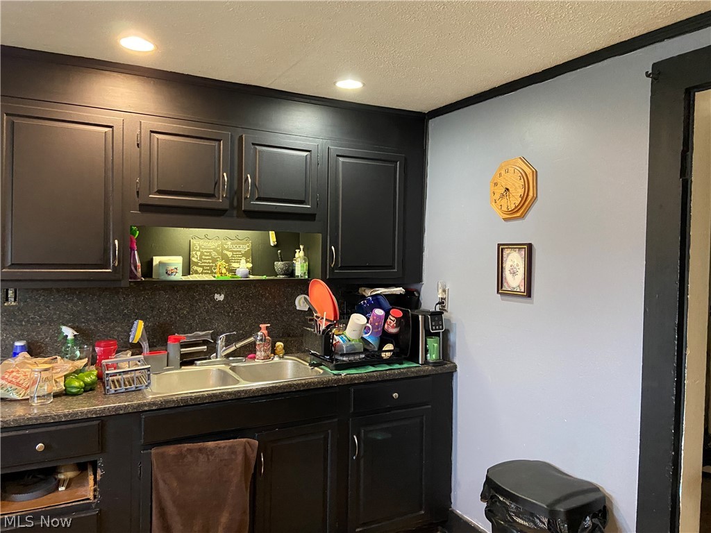 353 S River Street Newcomerstown OH 43832