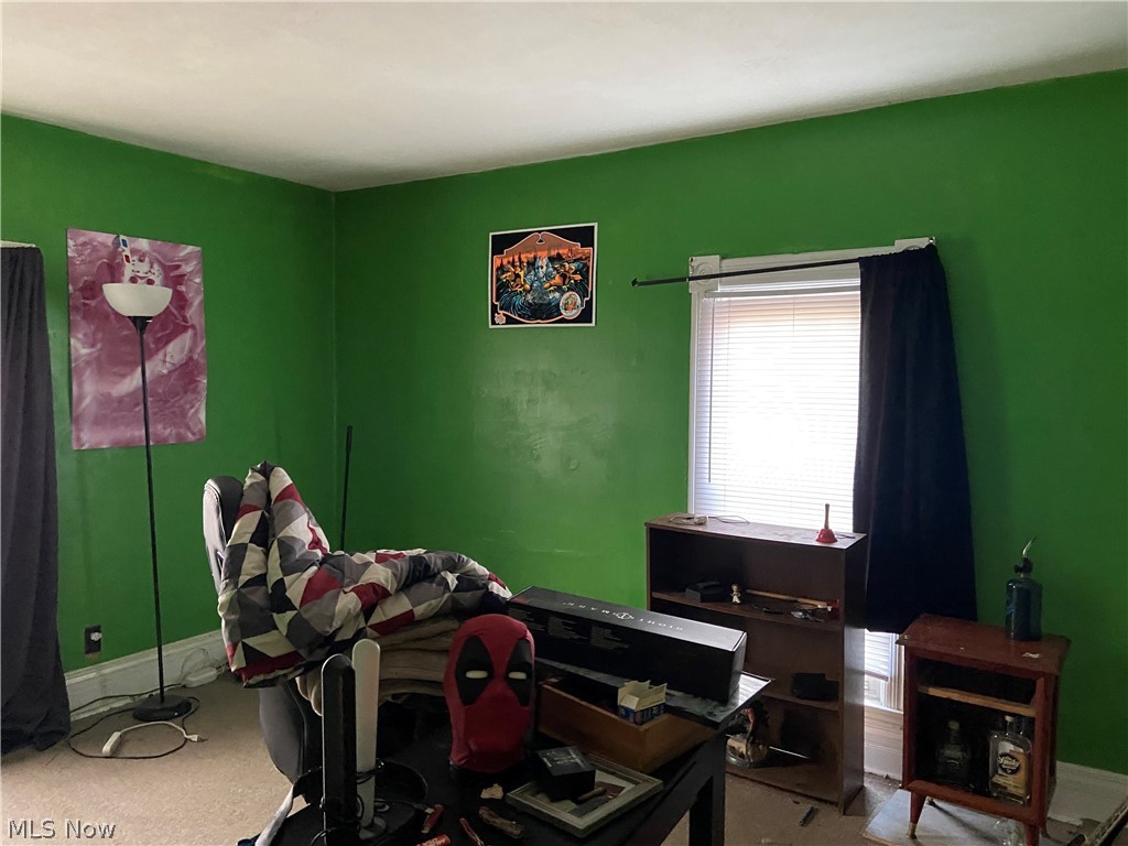 353 S River Street Newcomerstown OH 43832