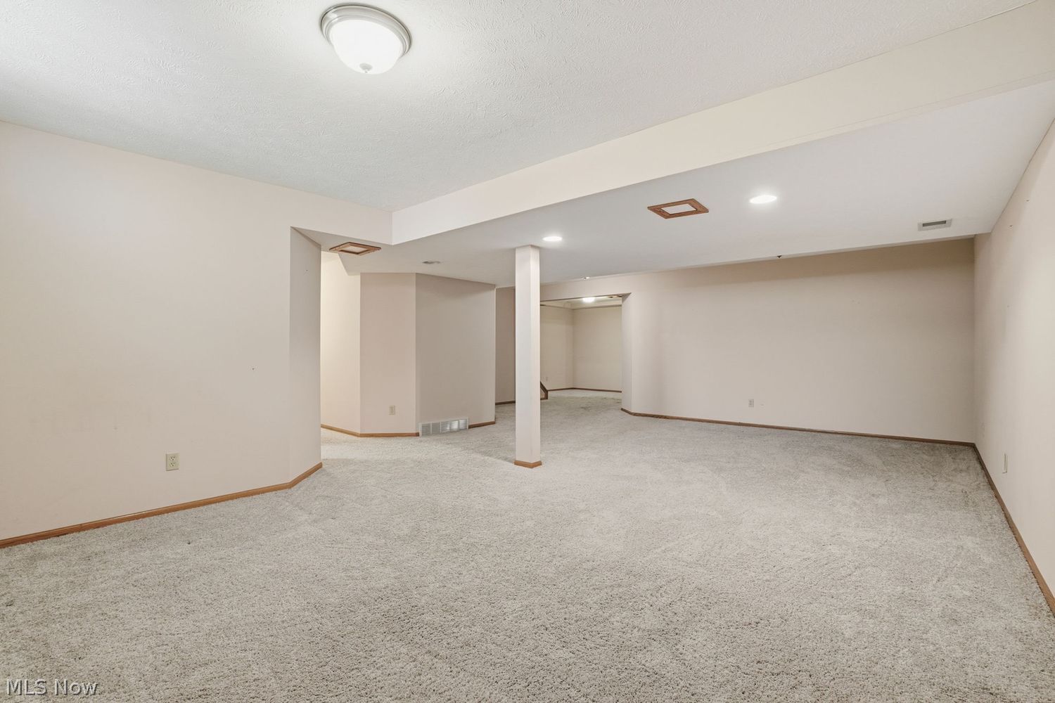 9341 Jordan Drive Mentor OH 44060
