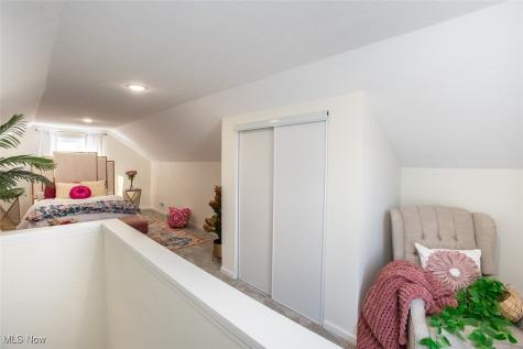 478 Huntmere Drive Bay Village OH 44140