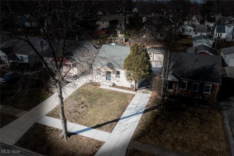 478 Huntmere Drive Bay Village OH 44140