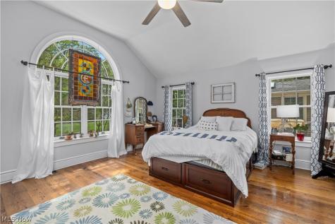 25547 Lake Road Bay Village OH 44140