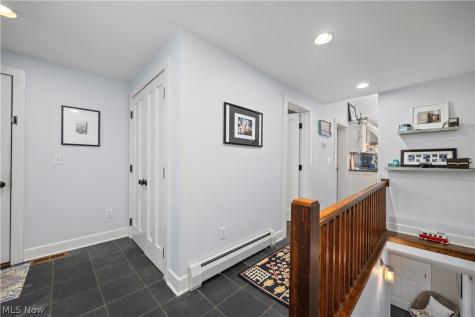 25547 Lake Road Bay Village OH 44140