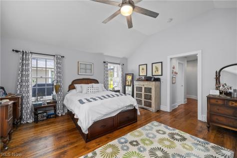 25547 Lake Road Bay Village OH 44140