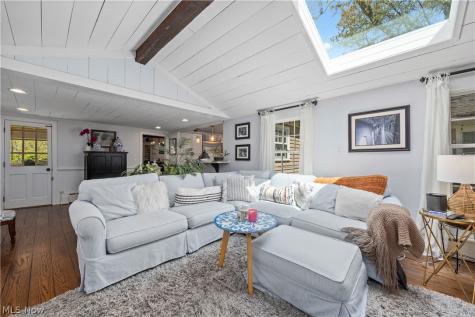 25547 Lake Road Bay Village OH 44140