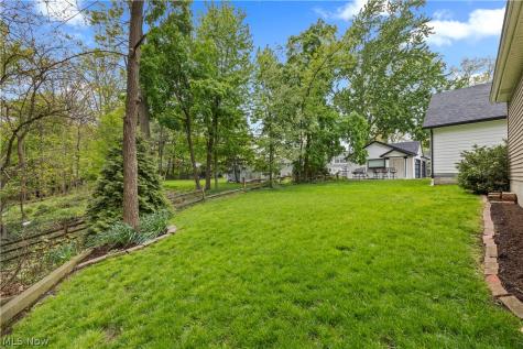 25547 Lake Road Bay Village OH 44140