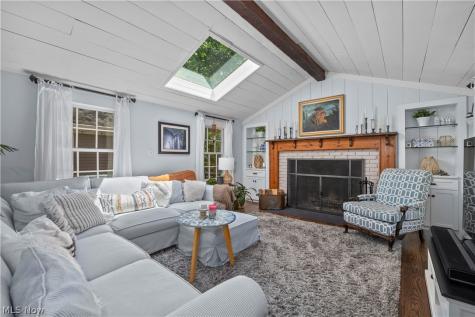 25547 Lake Road Bay Village OH 44140