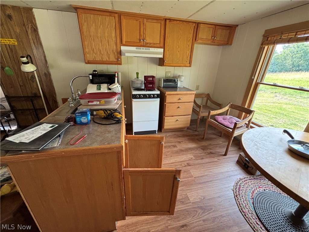 8064 Pinoak Drive SW Carrollton OH 44615