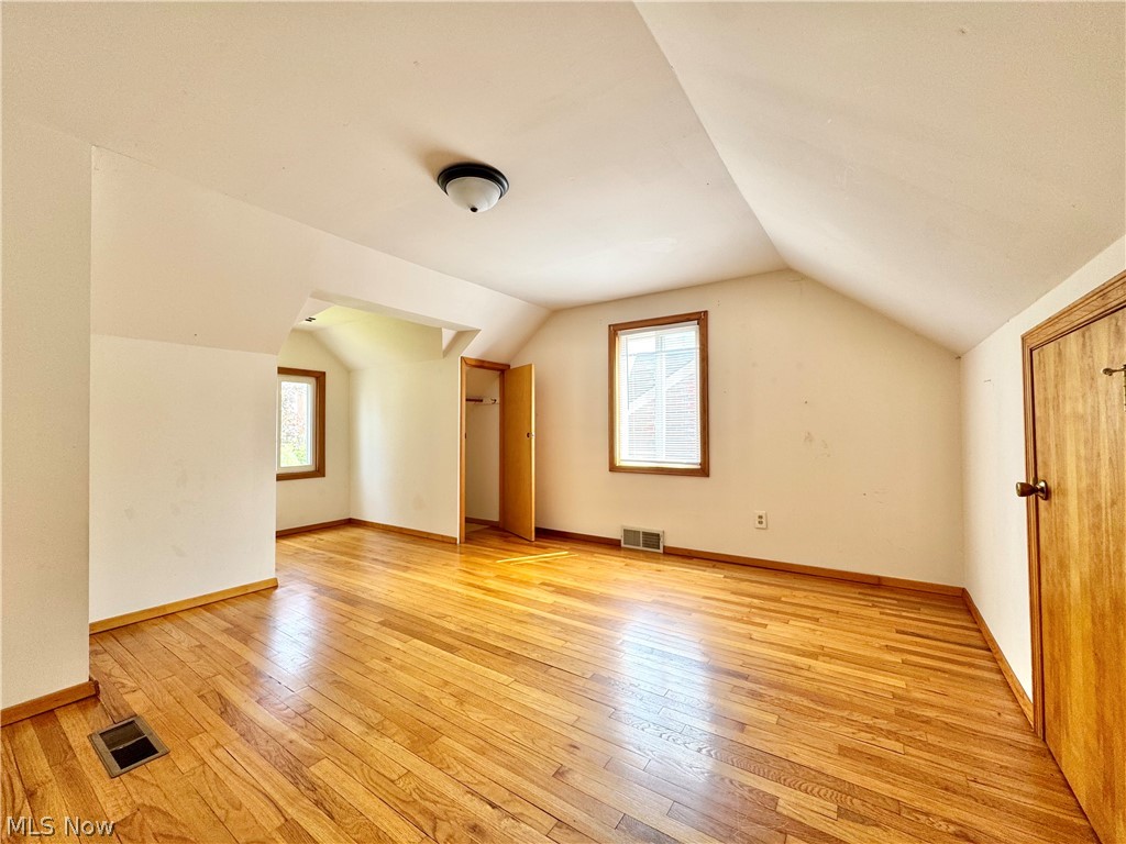 19493 Riverwood Avenue Rocky River OH 44116