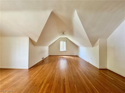 19493 Riverwood Avenue Rocky River OH 44116