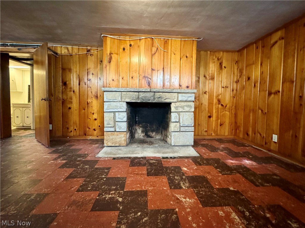 19493 Riverwood Avenue Rocky River OH 44116